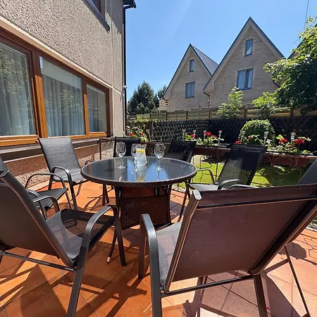 Apartament Big Family Apartment, 3 Bedrooms, Terrace, 1st Floor, Center Połąga