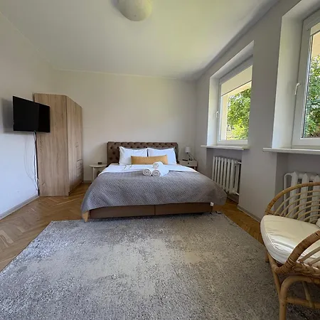 Big Family Apartment, 3 Bedrooms, Terrace, 1st Floor, Center Apartament *